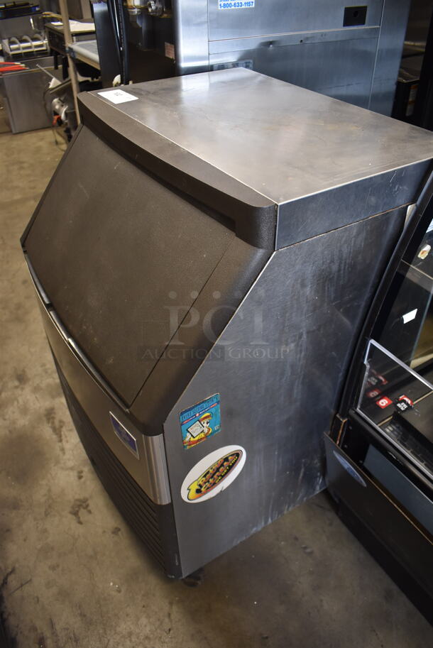 Manitowoc Commercial Stainless Steel Undercounter Ice Machine. 115V, 1 Phase.  - Image 3 of 5