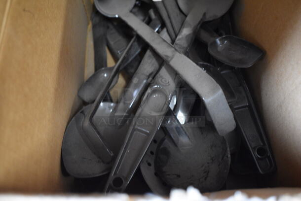 ALL ONE MONEY! Lot of Black Poly Ladles and Serving Spoons - Image 2 of 2