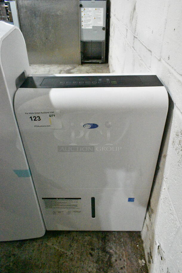 BRAND NEW SCRATCH AND DENT! Whynter Energy Star RPD-506EWP 50 Pint High Capacity Portable Dehumidifier with Pump up to 4000 sq ft. 115 Volts, 1 Phase. Tested and Working! - Image 5 of 9