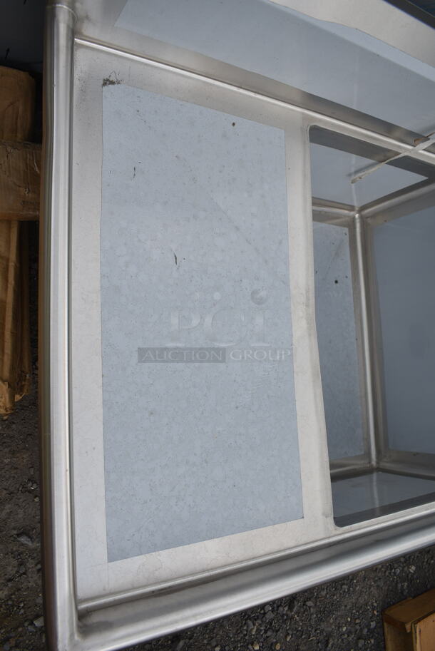 BRAND NEW SCRATCH AND DENT! Regency 600S32030220 Stainless Steel Commercial 3 Bay Sink w/ Dual Drain Boards. Bays 20x30. Drain Boards 18.5x32. No Legs.  - Image 8 of 9
