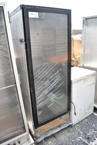Metro C175-CM2000 Metal Heated Holding Cabinet on Commercial Casters. 120 Volts, 1 Phase. Cannot Test Due To Missing Power Cord