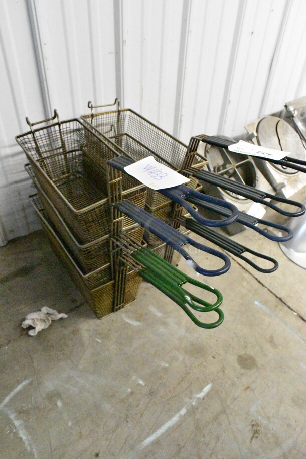 8 Metal Fry Baskets. 8 Times Your Bid!  - Image 5 of 5