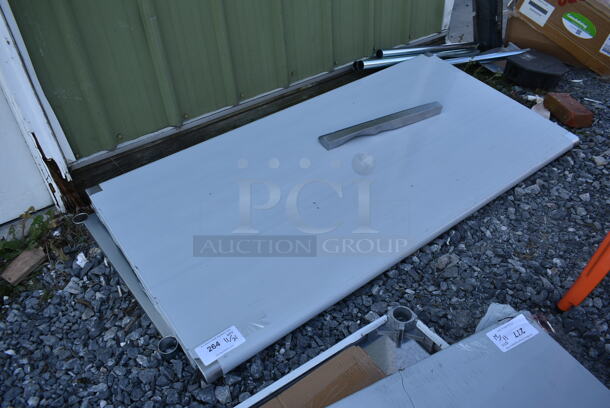 BRAND NEW SCRATCH AND DENT! Stainless Steel Tabletop w/ Under Shelf and Legs. - Image 2 of 3