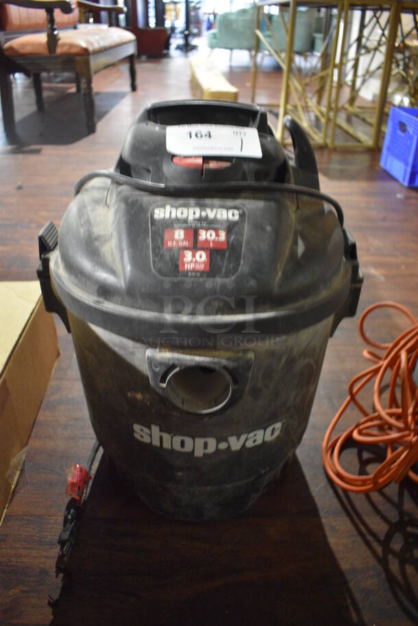 Shop Vac Black Wet Dry Vacuum Cleaner. 16x15x21. (bar)