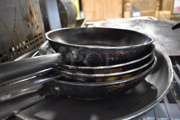 5 Various Metal Skillets. Includes 18x10.5x2. 5 Times Your Bid! - Image 3 of 3