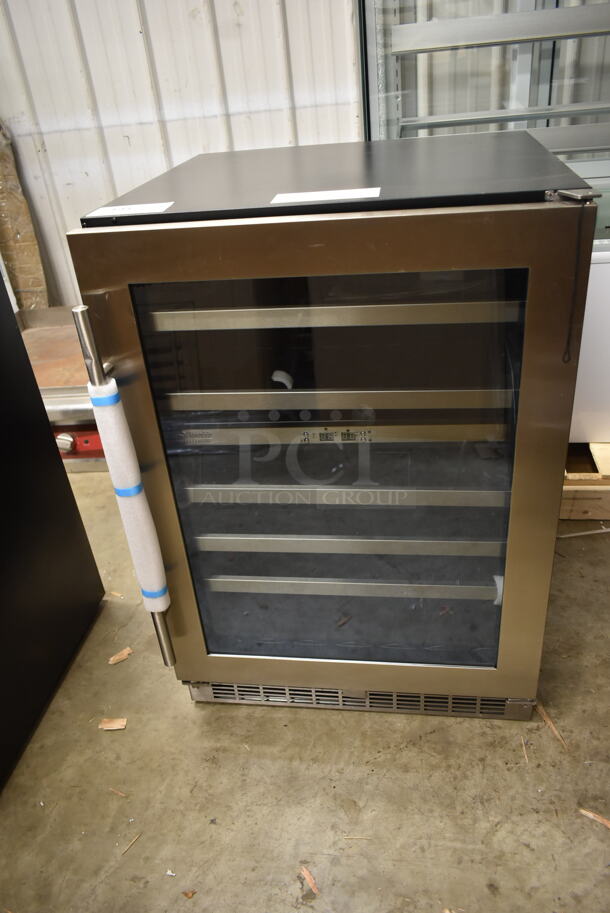 BRAND NEW SCRATCH AND DENT! Danby DWC053D1BSSPR Professional 51-Bottle Dual Zone Wine Cellar Cooler Merchandiser. 115 Volts, 1 Phase. Tested and Working!