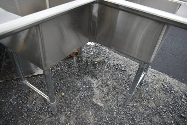 BRAND NEW SCRATCH AND DENT! Steelton 522S31818LRC Stainless Steel Commercial L Shaped 3 Bay Sink w/ Dual Drain Boards. - Image 6 of 6