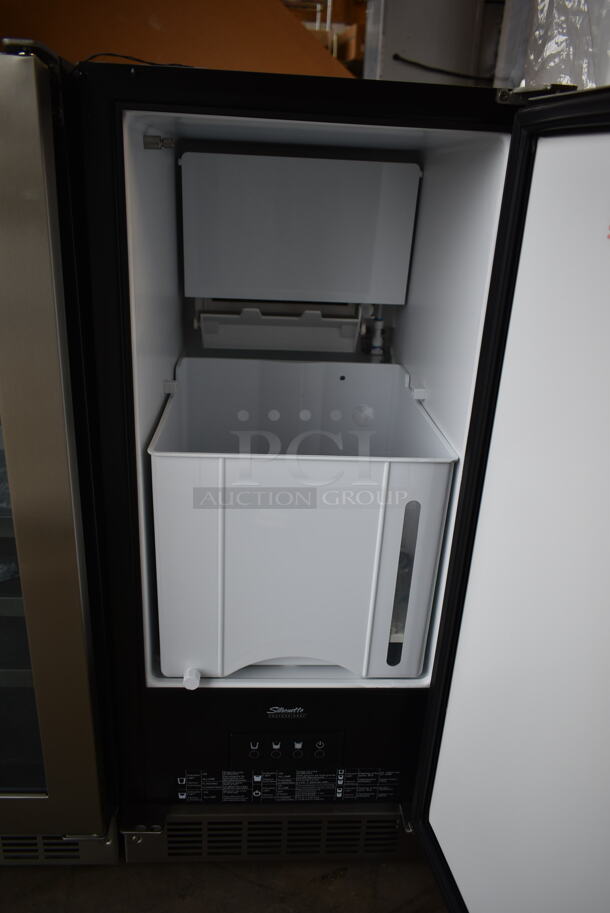 BRAND NEW SCRATCH AND DENT! Danby DIM32D1BSSPR  32lb 15" Stainless Steel Built-In Ice Maker. 115 Volts, 1 Phase. Tested and Working! - Image 3 of 6