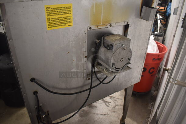 Vulcan VC4GD-11D150K Commercial Stainless Steel Single Deck Natural Gas Convection Oven On Galvanized Legs With Commercial Casters.  - Image 5 of 6