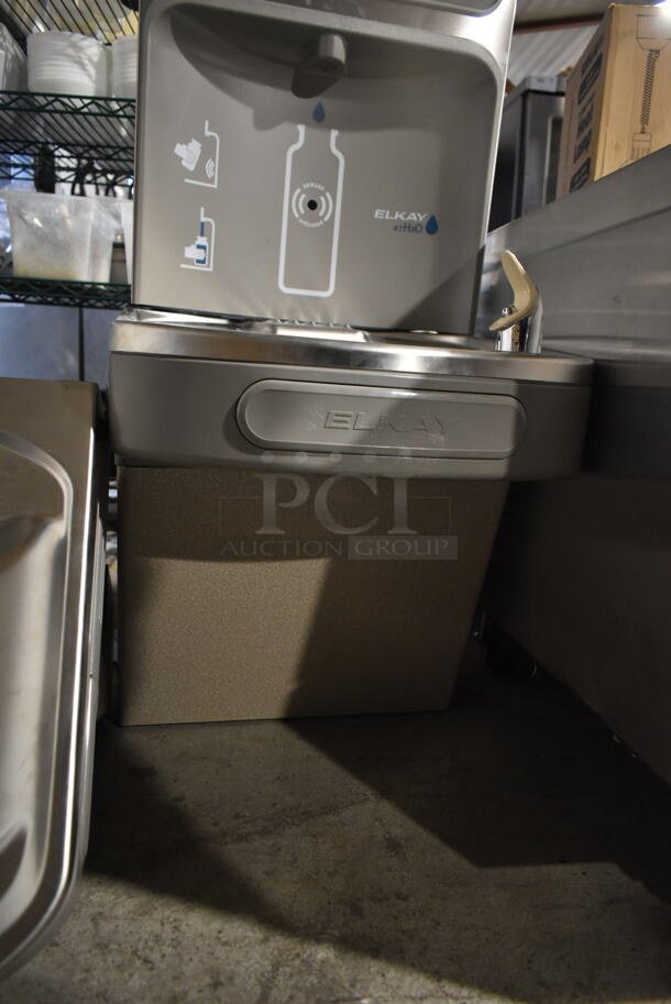 BRAND NEW SCRATCH AND DENT! Elkay EZWSR 1D Metal Wall Mount Water Fountain w/ Bottle Filler. 115 Volts, 1 Phase. - Image 5 of 6