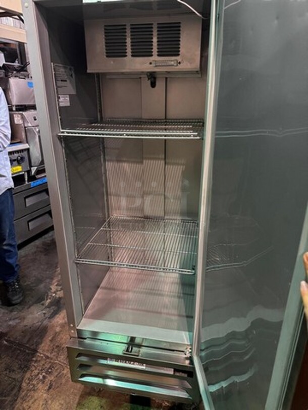 Beverage-Air FB12HC-1S Refrigerator 115V 24X24X68 Like New! - Image 2 of 4