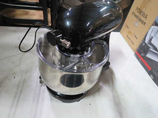 One Cook Lee 8.5 Quart Stand Mixer With Bowl, Guard, Hook, Paddle, And Whip. #SM-1522NM - Image 3 of 6
