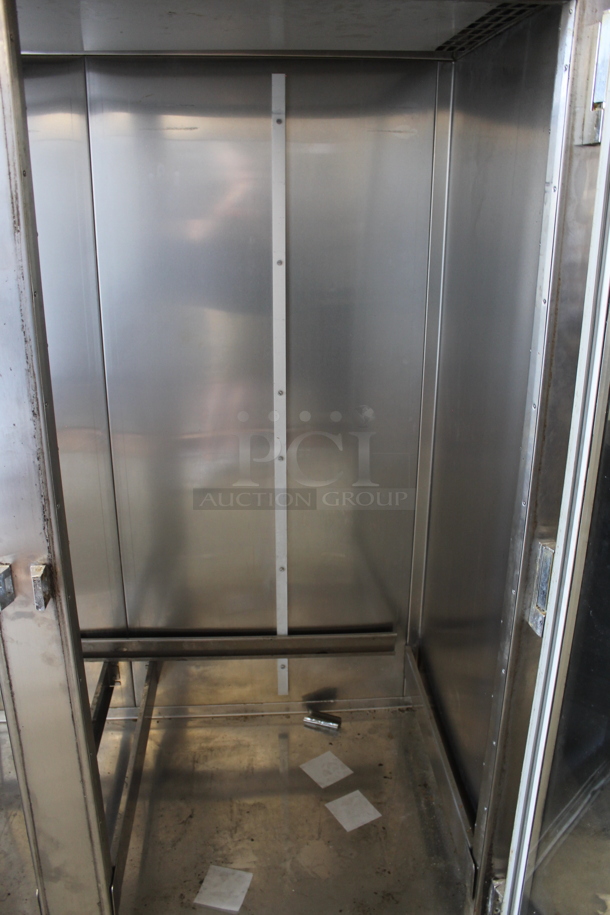 Traulsen RRI-2-12 LUT Stainless Steel Commercial 2 Door Roll In Rack Cooler Merchandiser. 115 Volts, 1 Phase. Tested and Working! - Image 6 of 6