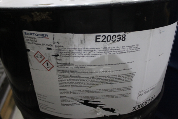 ALL ONE MONEY! PALLET LOT of 4 Barrels; Fungitrol Fungicide, Sartomer. BUYER MUST REMOVE. - Image 9 of 10