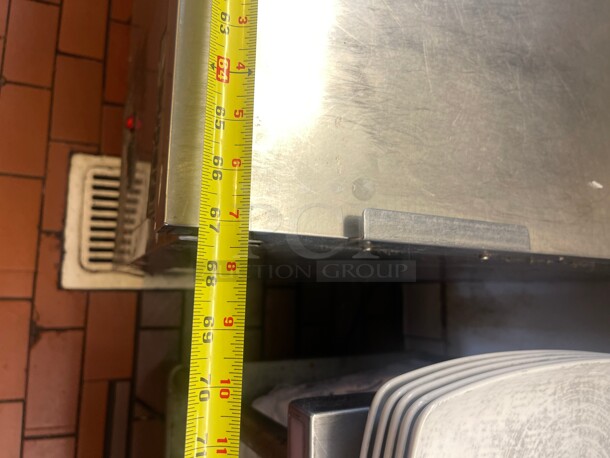 Working! Supera PPT2R-1 - 67 inch Commercial  Pizza Prep Table 115 Volt NSF Tested and Working! - Image 8 of 8