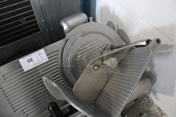 Globe Stainless Steel Commercial Countertop Automatic Meat Slicer w/ Blade Sharpener. 27x20x20. Tested and Working! - Image 3 of 4