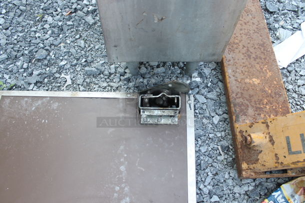 2 Eliason Wood Pattern and Metal Swinging Kitchen Doors. 2 Times Your Bid! - Image 4 of 6