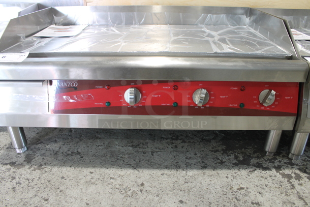 BRAND NEW SCRATCH AND DENT! Avantco 177EG30N Stainless Steel Commercial Countertop Electric Powered Flat Top Griddle w/ Thermostatic Controls. 208/240 Volts, 1 Phase.  - Image 5 of 7