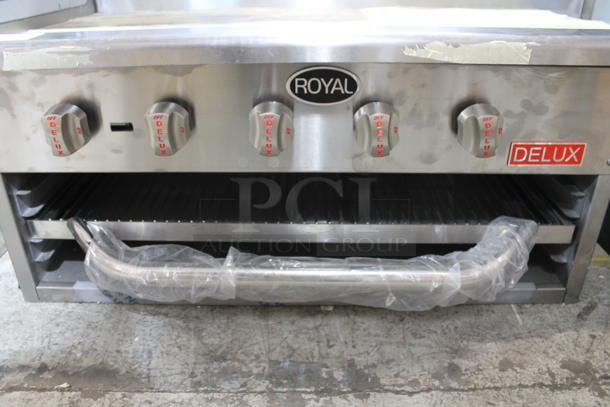 BRAND NEW! 2023 Royal GB-36 Stainless Steel Commercial Natural Gas Powered Flat Top Griddle Over Fired Broiler. 10,000 BTU.  - Image 3 of 5