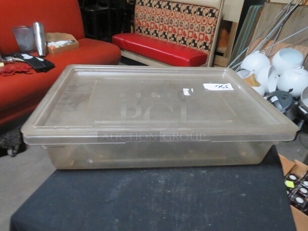 One 9 Gallon Food Storage Container With Lid. - Image 1 of 1