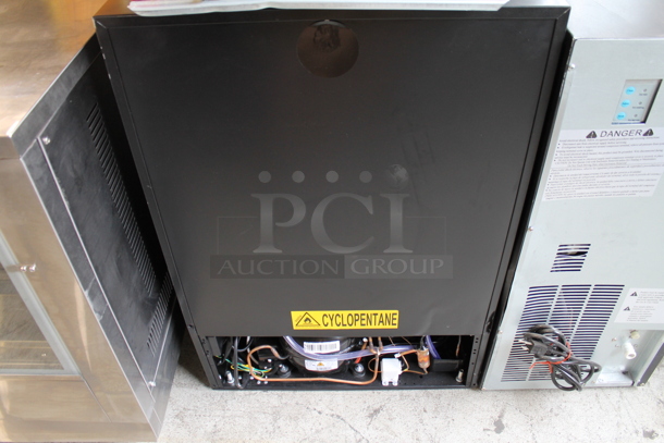 BRAND NEW SCRATCH AND DENT! Whynter BWB-2060FDS 24" Built-In French Door Dual Zone 20 Bottle Wine 60 Can Beverage Cooler Merchandiser. 115 Volts, 1 Phase. Tested and Working!
 - Image 4 of 4