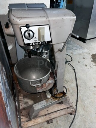 Hobart Mixer. 
Model 11-DT5-070
