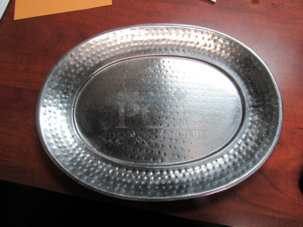 One 17.5X13.5 Stainless Steel Oval Serve Platter.