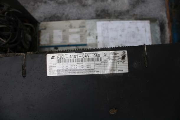 Norlake 6'x6'x6' SELF CONTAINED Walk In Freezer Box w/ Floor, Norlake Model CPF175DC-A Compressor and Copeland Model RS80C2E-CAV-101 Condenser. 208/230 Volts, 1 Phase. Gallery Picture Is Unit Before Disassembly - Image 7 of 10