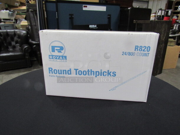 One Lot Of Royal Round Toothpicks. 24 Packs, 800ct. - Image 1 of 1