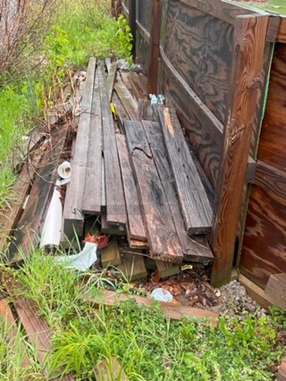 Excess Treated Lumber Behind Field Fence Line
Sponsor Signs Not Included

BUYER REMOVAL 
**LABOR FOR REMOVAL ADDITIONAL FEE, CONTACT MISSOURI DIVISION FOR LABOR QUOTE OR ADDITIONAL QUESTIONS.