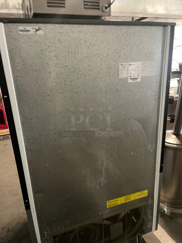Working! Beverage Air VM7 - Open-Air Merchandiser-Vuemax Series 35" NSF 115 Volt Tested and Working!  - Image 4 of 8