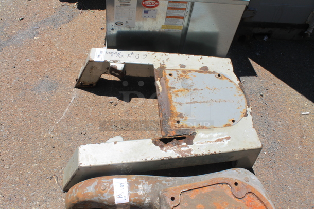 Metal Mixer Square Legs for Hobart 60 Quart Mixer. - Image 2 of 4