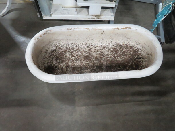 One Small Tin Vintage Bathtub Planter. 40X19X8 - Image 2 of 3