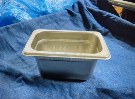 1/9 Size 4 Inch Deep  Hotel Pan. 5XBID