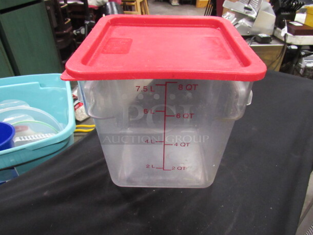8 Quart Food Storage Container With lid. 2XBID