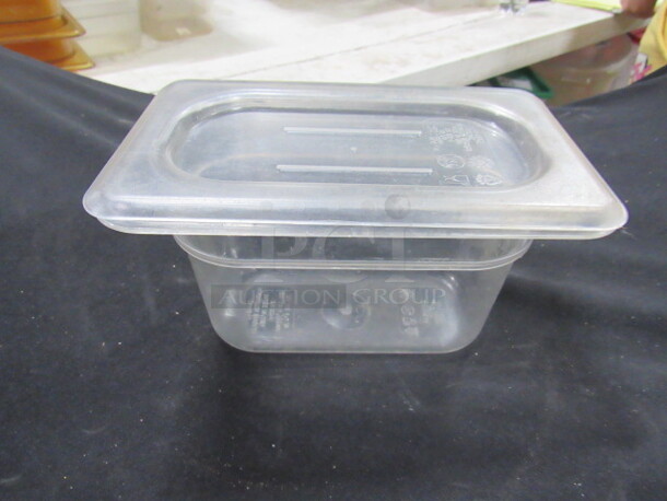 1/9 Size 4 Inch Deep Food Storage Container With Lid. 5XBID