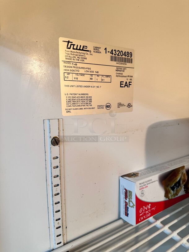 Working! True T-49 54 inch Two Section Reach In Commercial Refrigerator, (2) Left/Right Hinge Solid Doors, 115v NSF Tested and Working! - Image 9 of 9