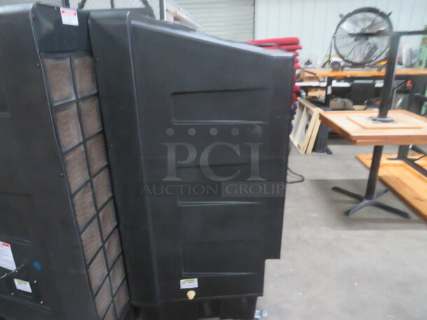 One Cool Boss Portable Mist Blower On Casters. Model# CB-30L. 115 Volt. 43X27X60 - Image 3 of 4