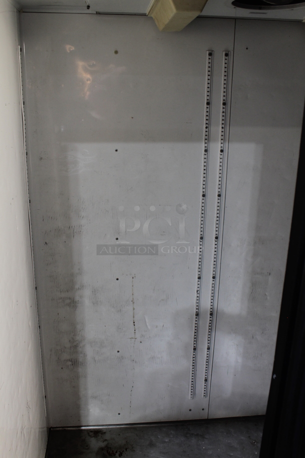 True TA3R-3S Stainless Steel Commercial 3 Door Reach In Cooler on Commercial Casters. 115 Volts, 1 Phase. Tested and Working! - Image 4 of 6