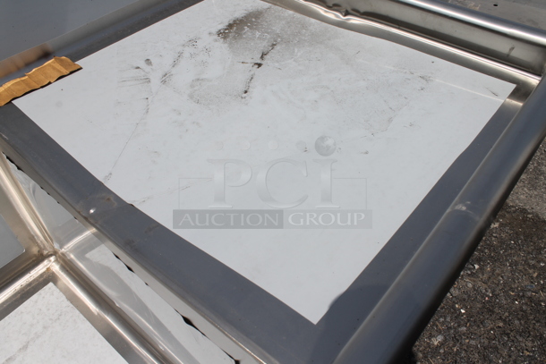 BRAND NEW SCRATCH AND DENT! Regency 600S32424224 124" 16-Gauge Stainless Steel Three Compartment Commercial Sink with 2 Drainboards. Bays 24x24x12. Drain Boards 22x26x1 - Image 8 of 9