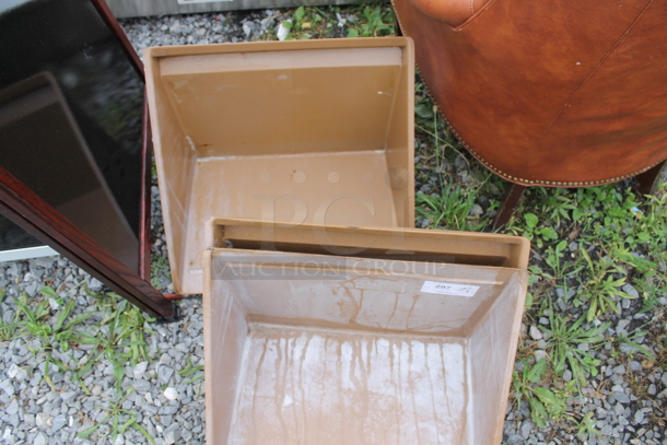 ALL ONE MONEY! Lot of 3 Brown Poly Items. - Image 3 of 3