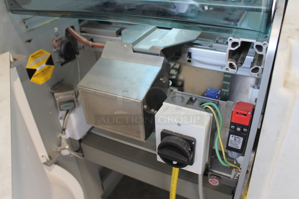 Mettler Toledo 0647 Solo Max Commercial Floor Style Scale on Commercial Casters. 208-230 Volts, 1 Phase.  - Image 10 of 11