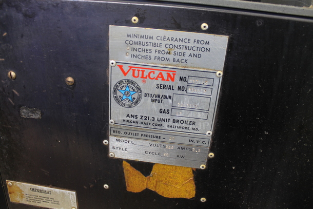 Vulcan IR7AAS Metal Commercial Propane Gas Powered Vertical Upright Broiler.  - Image 7 of 7