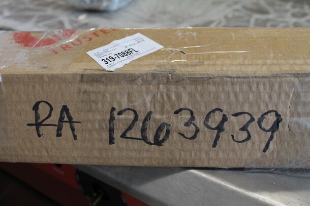 BRAND NEW SCRATCH AND DENT! Camshelving ESR60S151 E Rail Kit - Image 7 of 7