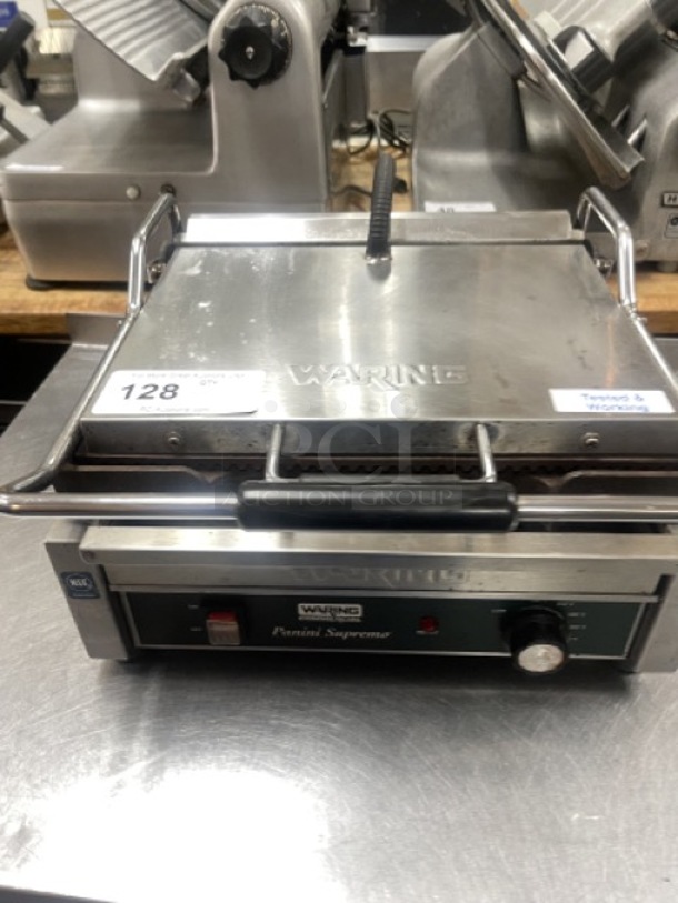 Waring WPG250 Panini Supremo Grooved Top & Bottom Panini Sandwich Grill - 14 1/2 x 11 Cooking Surface - 120V, 1800W Tested and Working! - Image 4 of 12