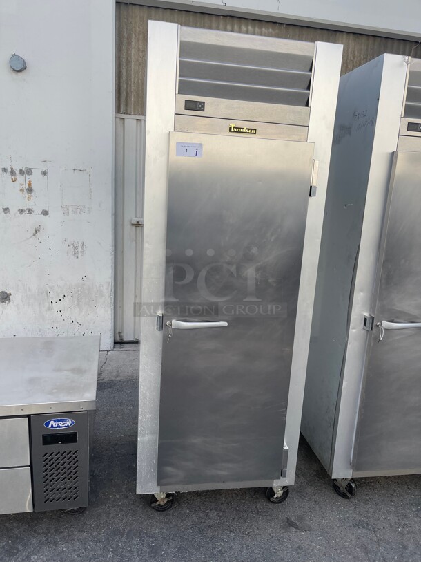 2020! Traulsen G12010 30 inch One Section Reach In Commercial Freezer, (1) Solid Door, 115v Tested and Working! 30x34x83