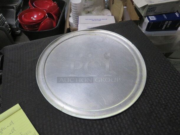 18 Inch Pizza Pan. 8XBID - Image 1 of 1