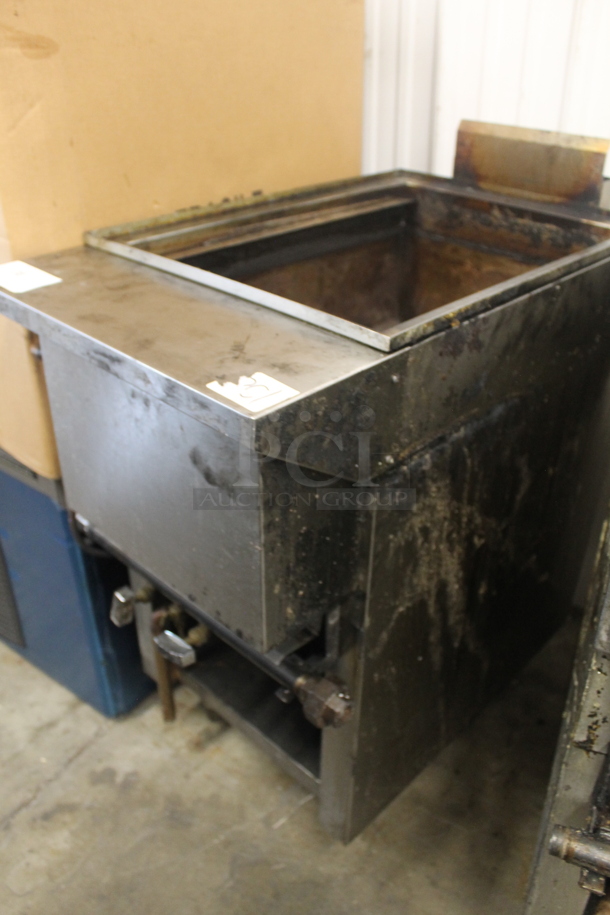 Stainless Steel Commercial Natural Gas Powered Deep Fat Fryer. - Image 3 of 4