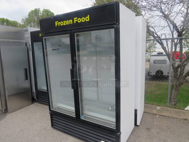 One True 2 Door Glass Display Freezer With 8 Racks. 115/208-230 Volt. 1 Phase. Model# GDM-49F-LD. 54X30X79 - Image 2 of 3