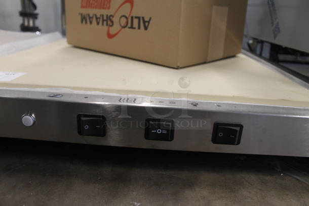 BRAND NEW! Alto-Shaam CS-200S Heated Dual Lamp Carving Station with Sneeze Guard and Box of New Bulbs - 120V. Tested and Working! - Image 4 of 8